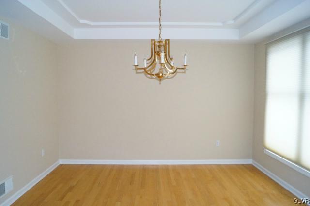 5876 Alexander Road Bethlehem, PA 18017 - Photo 5 of 21 Gallery Image 5