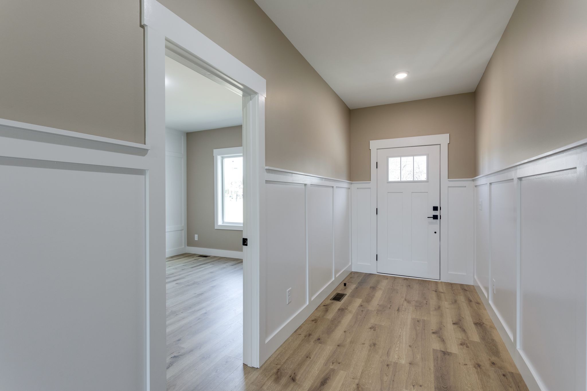2259 Les Robinson Road Columbia, TN 38401 - Photo 6 of 31 a view of a room with wooden floor and a bathroom