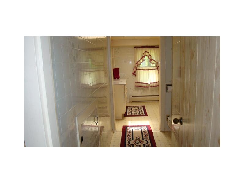 408 Rockland Road Scituate, RI 02857 - Photo 10 of 15 Bathroom.