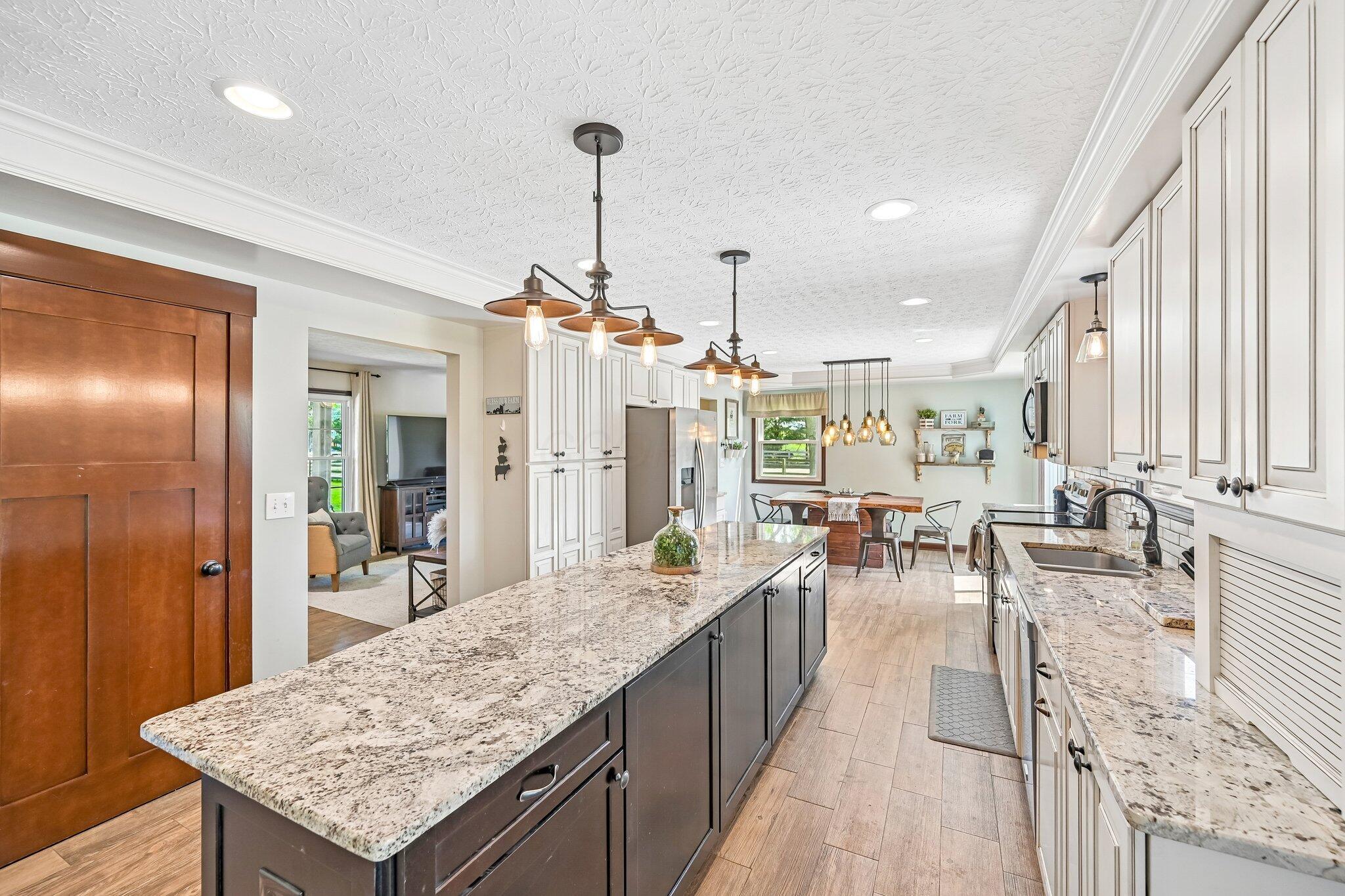 2880 Cheshire Road Delaware, OH 43015 - Photo 12 of 80