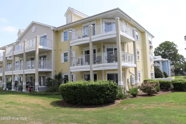 $248,000 | 330 South Middleton Drive Northwest, Unit 901, Calabash, NC 28467