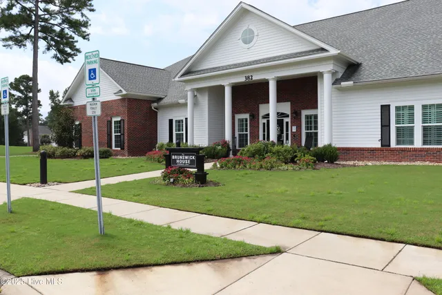 $248,000 | 330 South Middleton Drive Northwest, Unit 901, Calabash, NC 28467