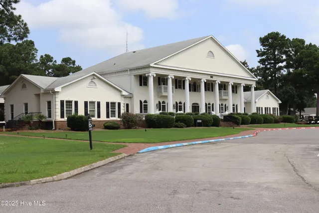 $248,000 | 330 South Middleton Drive Northwest, Unit 901, Calabash, NC 28467