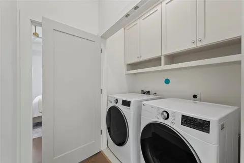 $639,900 | 5407 Dickson Street, Houston, TX 77007