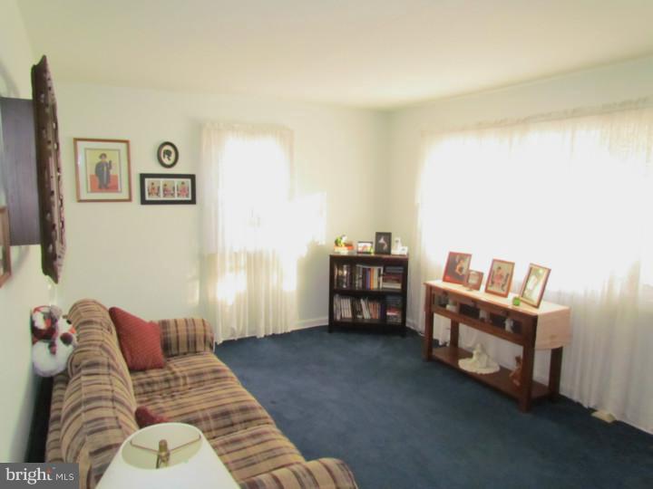 217 Deptford Road Glassboro, NJ 08028 - Photo 6 of 25