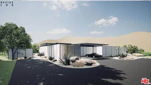 a view of a back yard of the house