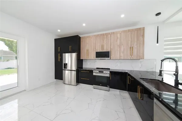 $949,990 | 902 West Sligh Avenue, Tampa, FL 33604