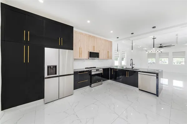 $949,990 | 902 West Sligh Avenue, Tampa, FL 33604