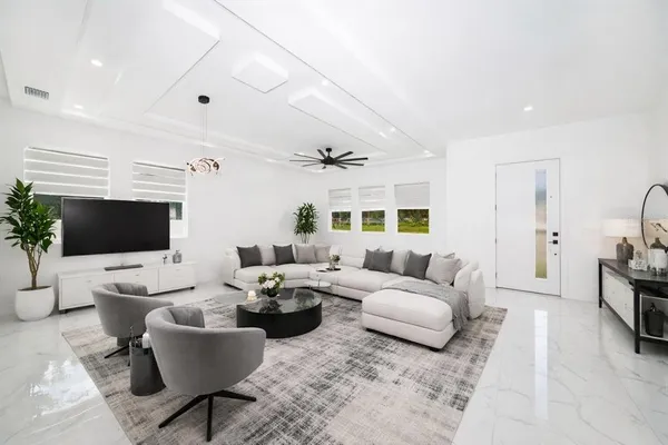 $949,990 | 902 West Sligh Avenue, Tampa, FL 33604