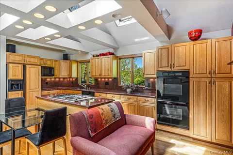 $1,150,000 | 47 Main Street, East Setauket, NY 11733