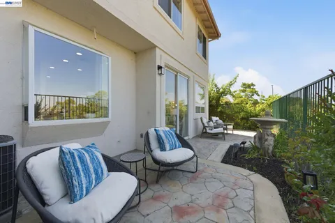 $1,880,000 | 5630 Highcrest Court, Pleasanton, CA 94588