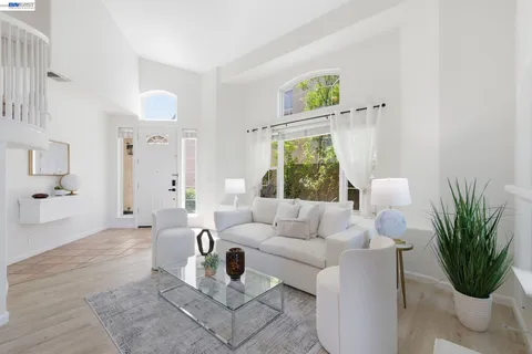 $1,880,000 | 5630 Highcrest Court, Pleasanton, CA 94588