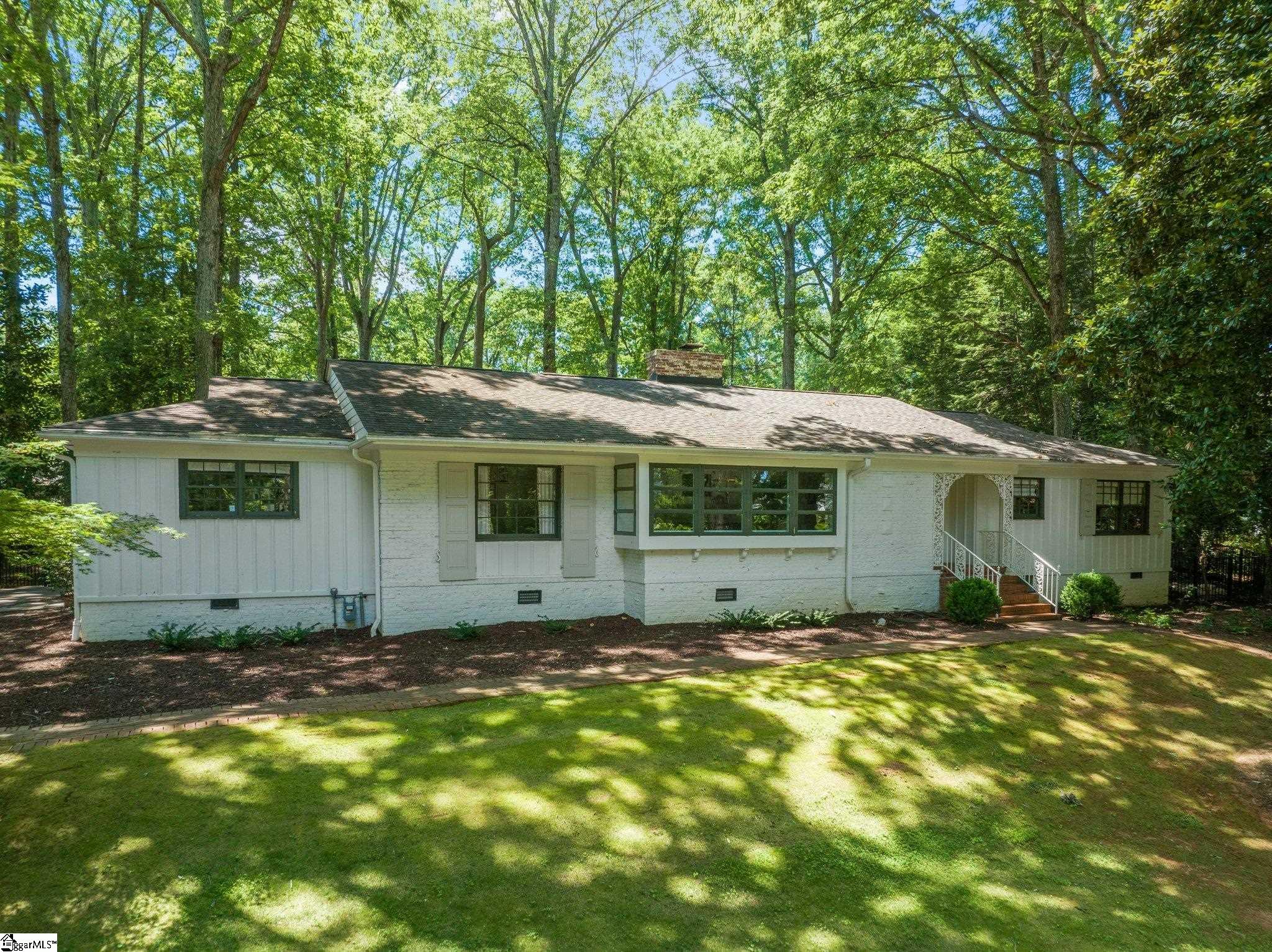 326 Riverside Drive Greenville, SC 29605 - Photo 1 of 36 Gallery Image 1