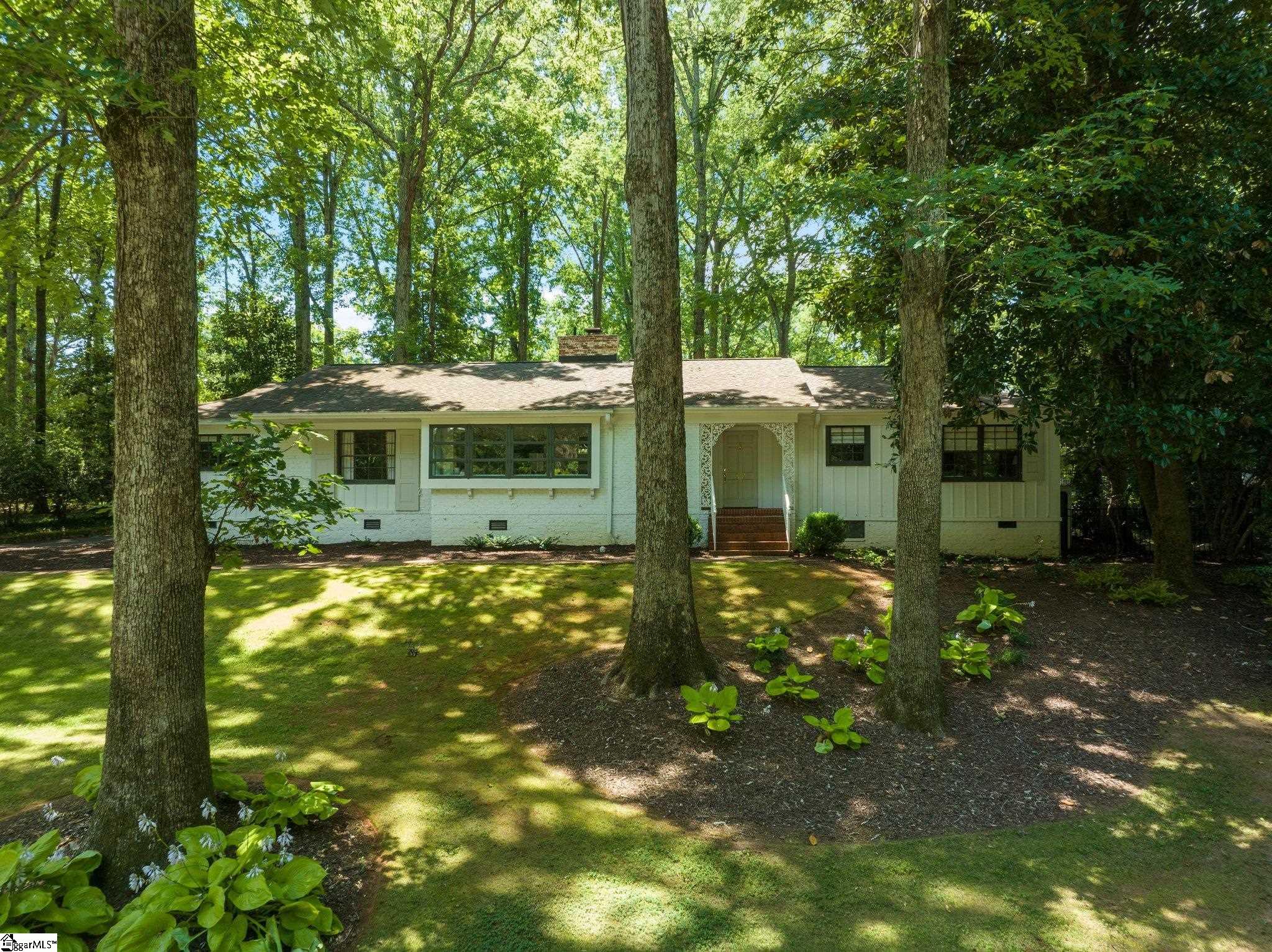 326 Riverside Drive Greenville, SC 29605 - Photo 2 of 36 Gallery Image 2