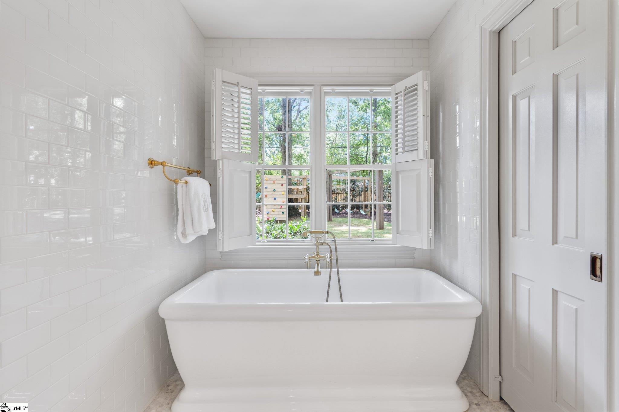 326 Riverside Drive Greenville, SC 29605 - Photo 28 of 36 Gallery Image 28