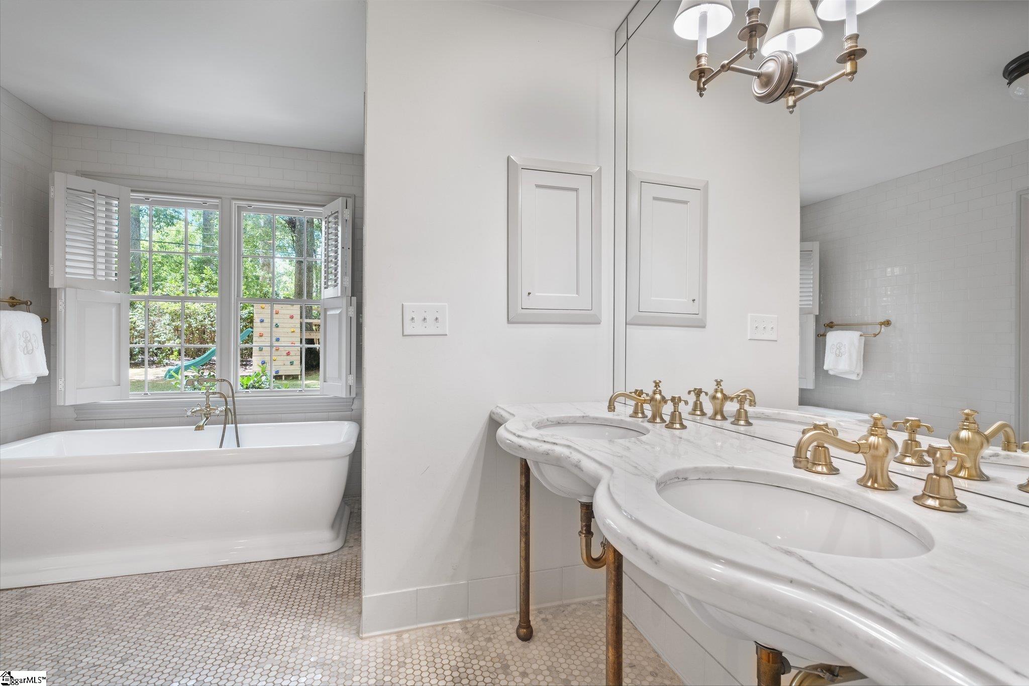 326 Riverside Drive Greenville, SC 29605 - Photo 29 of 36 Gallery Image 29