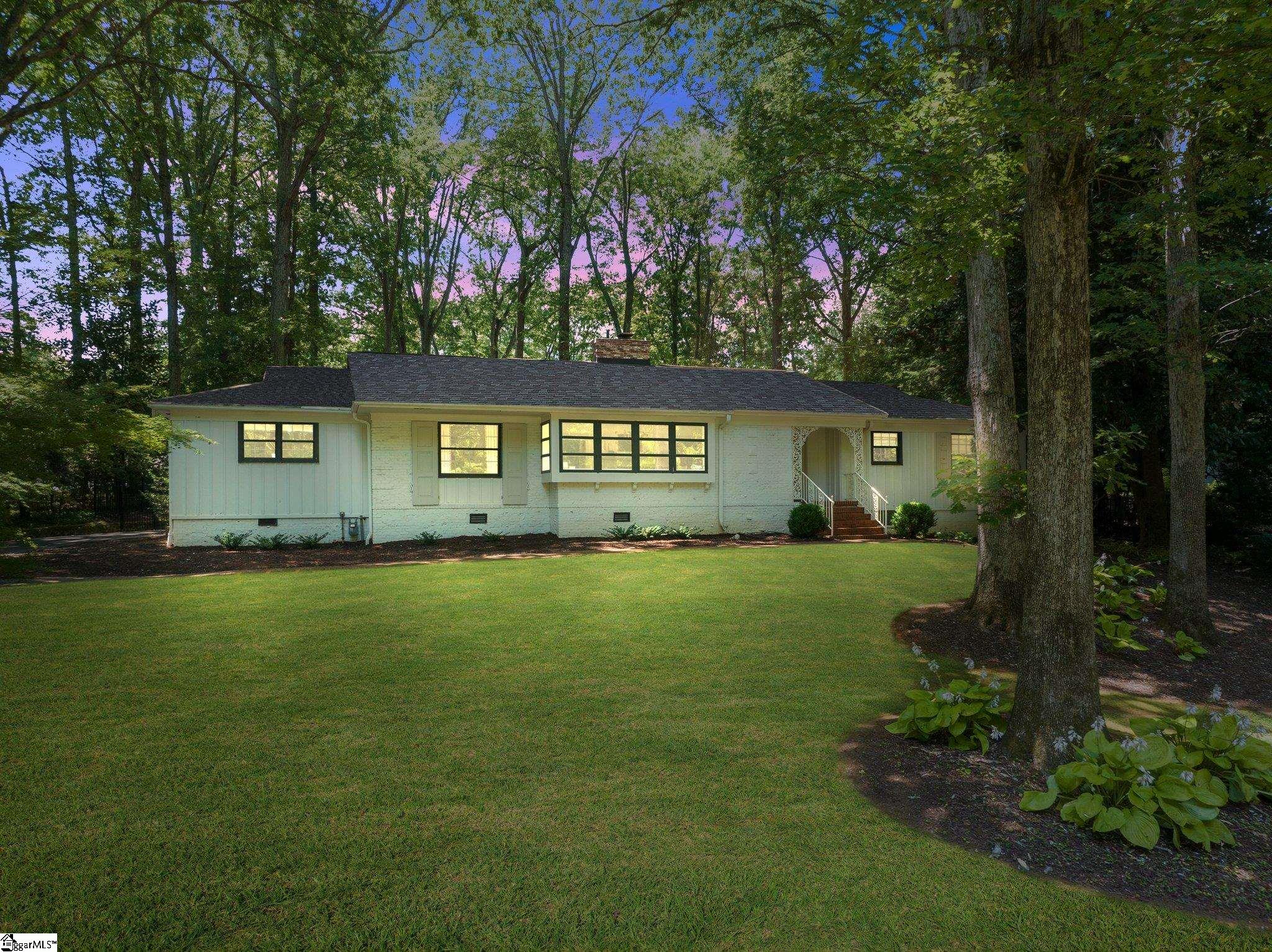 326 Riverside Drive Greenville, SC 29605 - Photo 3 of 36 Gallery Image 3