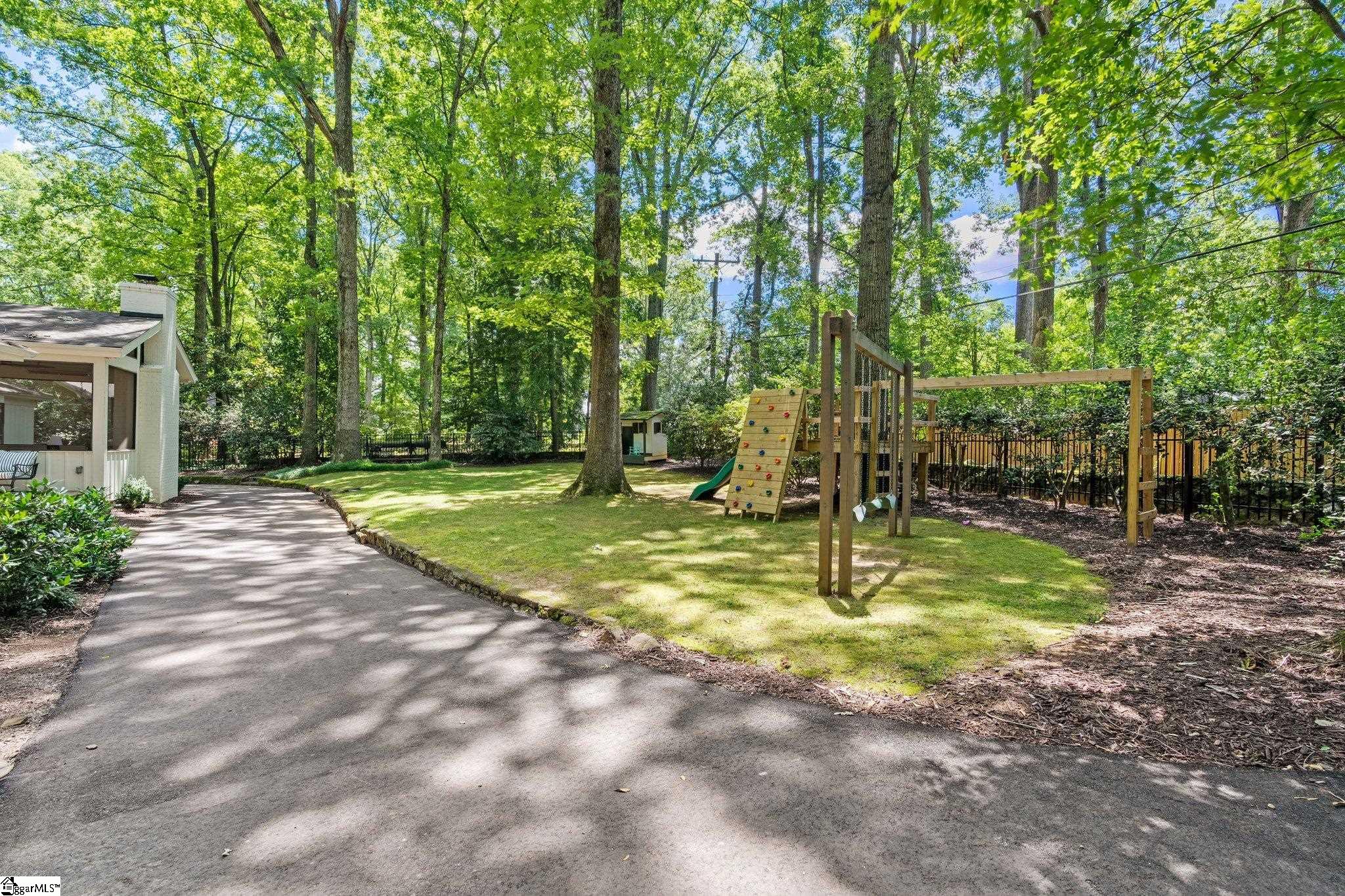 326 Riverside Drive Greenville, SC 29605 - Photo 34 of 36 Gallery Image 34