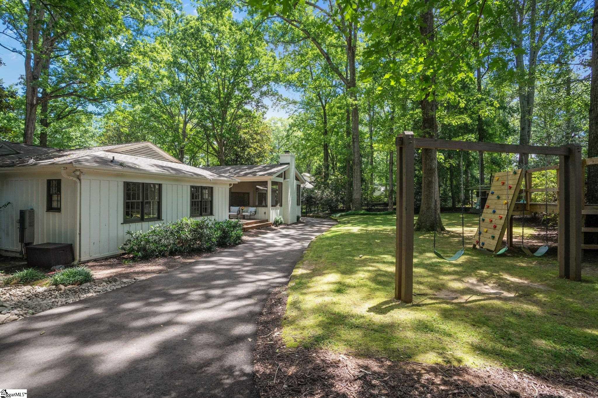 326 Riverside Drive Greenville, SC 29605 - Photo 35 of 36 Gallery Image 35