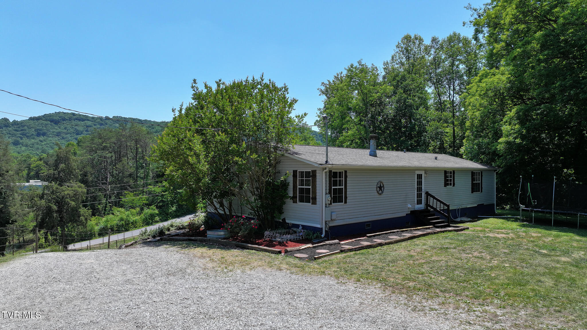 1475 Davis Valley Road Afton, TN 37616 - Photo 29 of 67 29