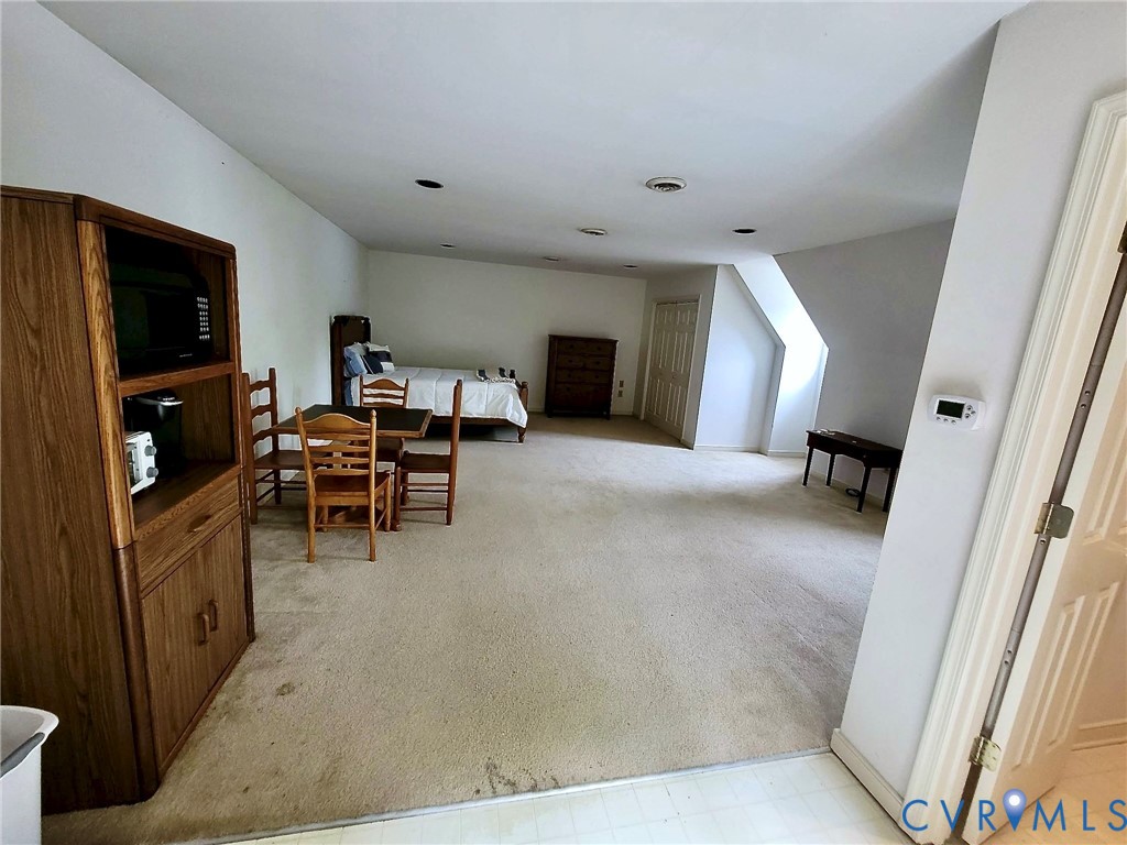 7817 Woodbrook Road Quinton, VA 23141 - Photo 18 of 28 Apartment above the garage with over 500sf of livi