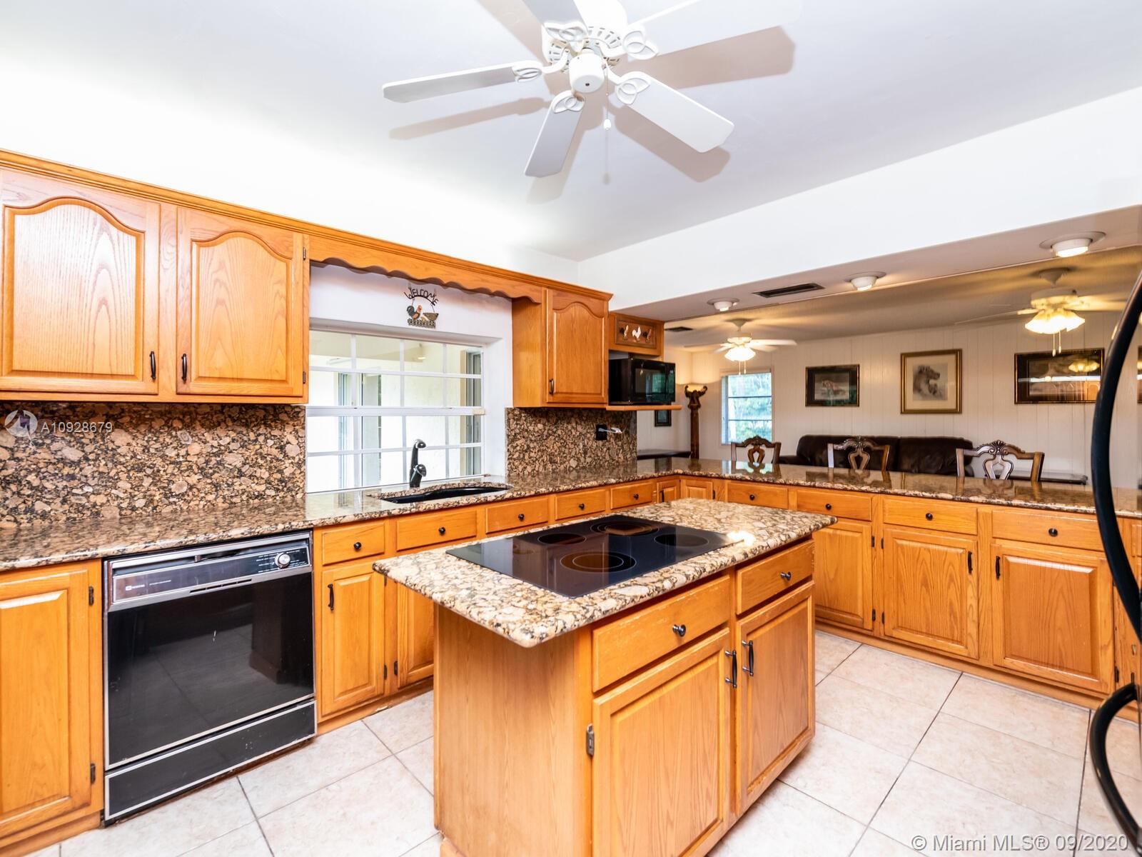 14750 Southwest 63rd Street Southwest Ranches, FL 33330 - Photo 11 of 62 Gallery Image 11
