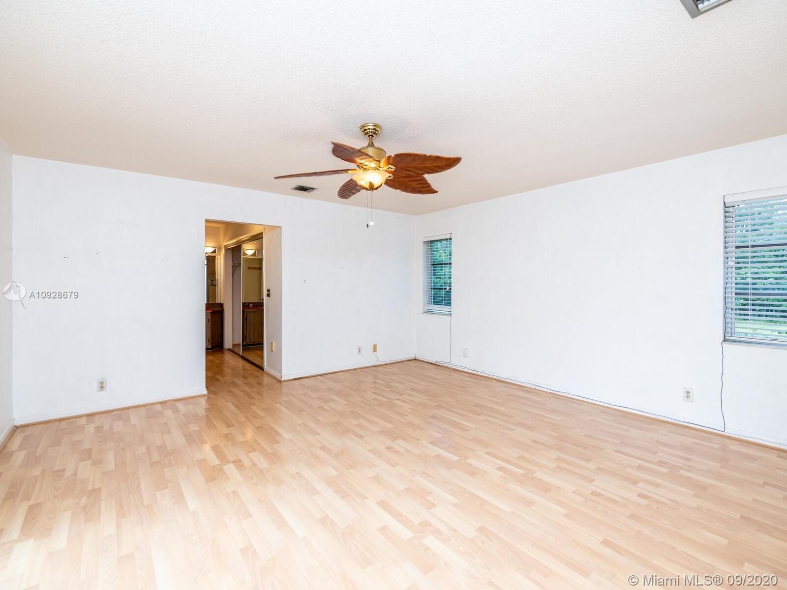 14750 Southwest 63rd Street Southwest Ranches, FL 33330 - Photo 21 of 62 Gallery Image 21