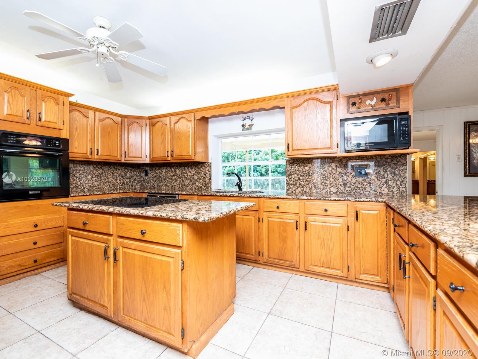14750 Southwest 63rd Street Southwest Ranches, FL 33330 - Photo 7 of 62 Gallery Image 7