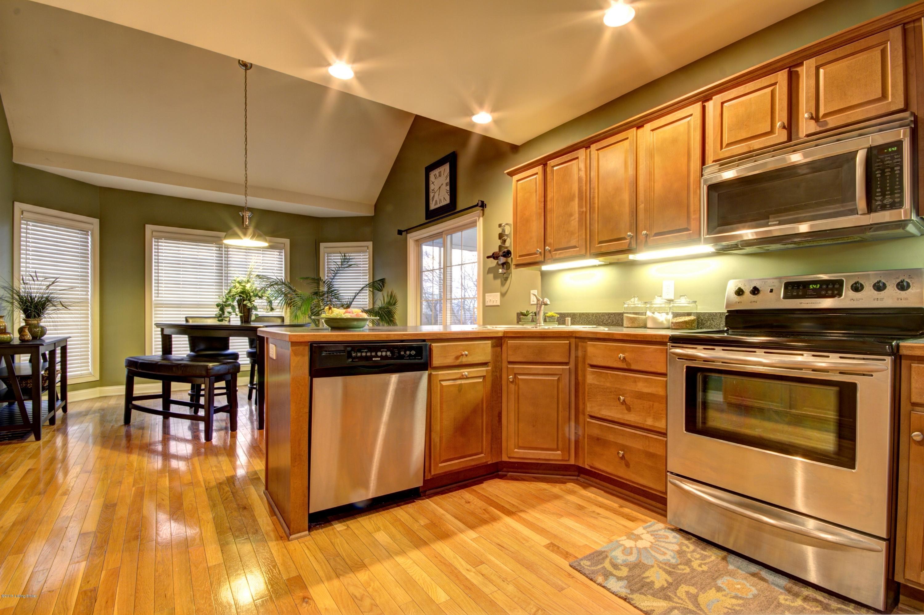 5106 Fox Run Road Buckner, KY 40010 - Photo 15 of 53 Incredible Kitchen with vaulted ceilings