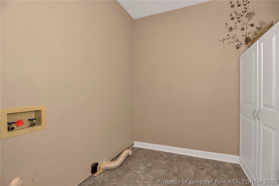 338 Lionshead Road Fayetteville, NC 28311 - Photo 19 of 39 a view of small space