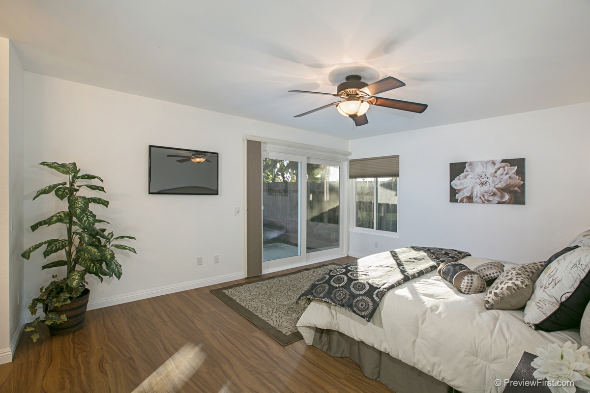 283 Sharp Place Encinitas, CA 92024 - Photo 9 of 18 Gallery Image 9