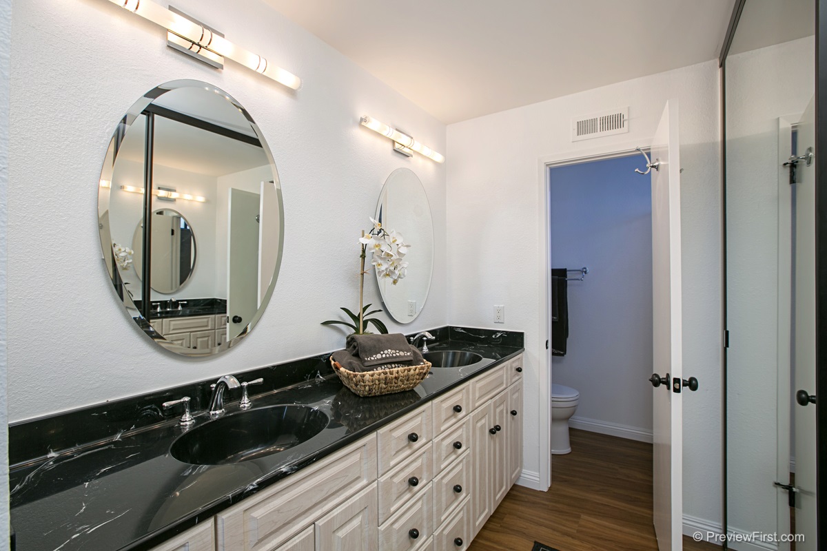 283 Sharp Place Encinitas, CA 92024 - Photo 10 of 18 Gallery Image 10