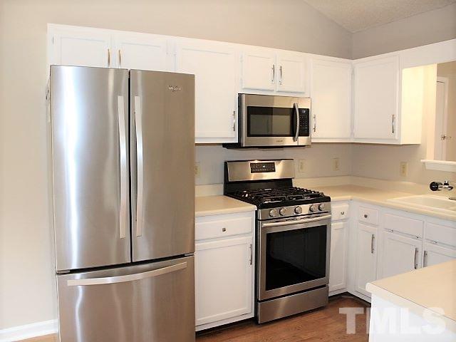 704 Perry Howard Road Fuquay-Varina, NC 27526 - Photo 6 of 27