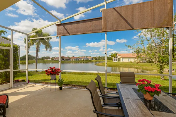 $2,500 | 421 Sunview Way, Port St. Lucie, FL 34986