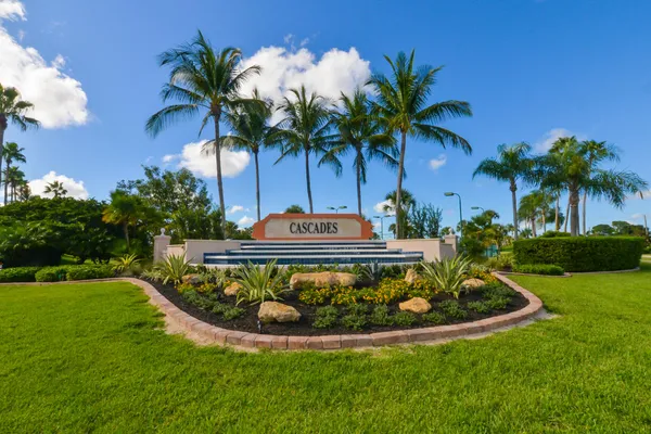 $2,500 | 421 Sunview Way, Port St. Lucie, FL 34986