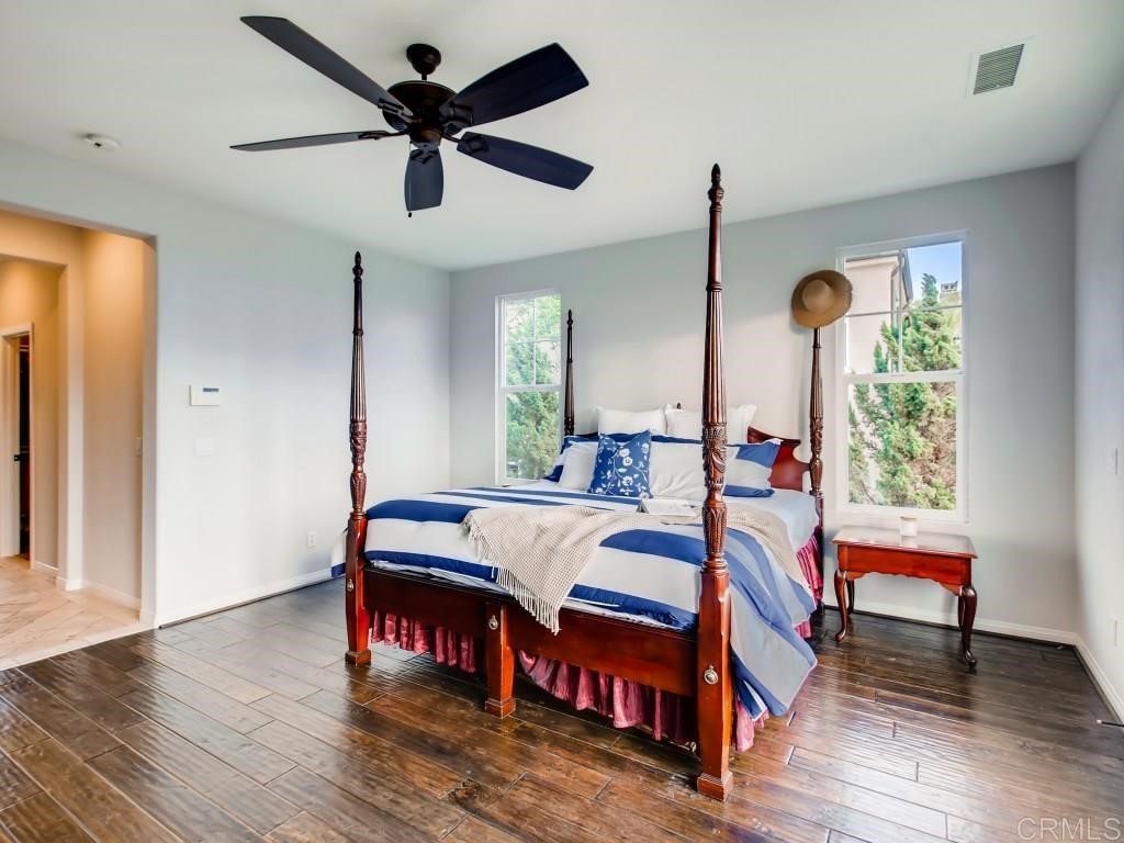 7659 Circulo Sequoia Carlsbad, CA 92009 - Photo 16 of 49