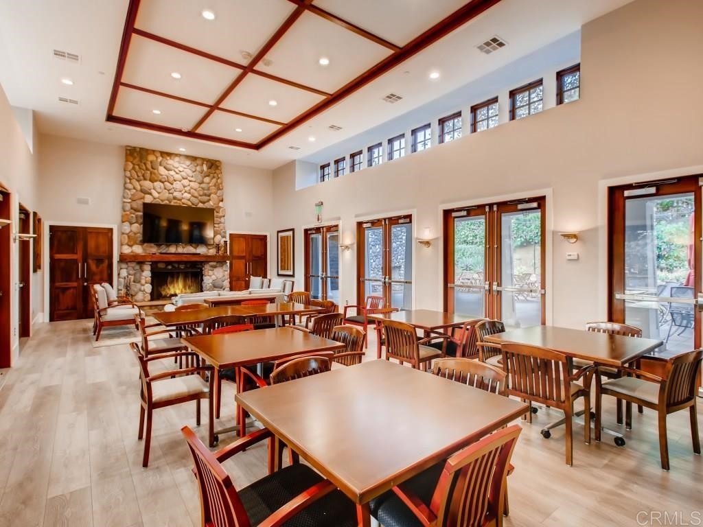 7659 Circulo Sequoia Carlsbad, CA 92009 - Photo 41 of 49