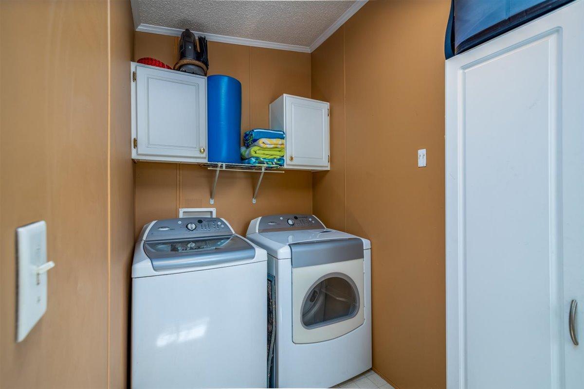 10 Tolley Road Hardy, VA 24101 - Photo 14 of 25 a utility room with dryer and washer