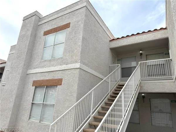$1,050 | 6800 East Lake Mead Boulevard, Unit 2039, Las Vegas, NV 89156