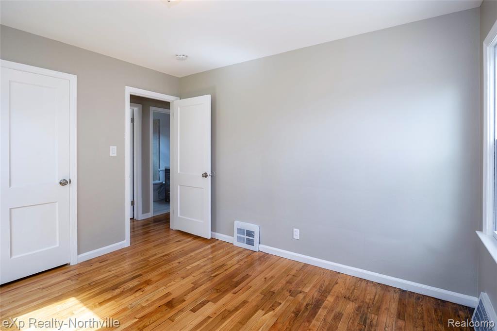 423 Campbell Street River Rouge, MI 48218 - Photo 18 of 32