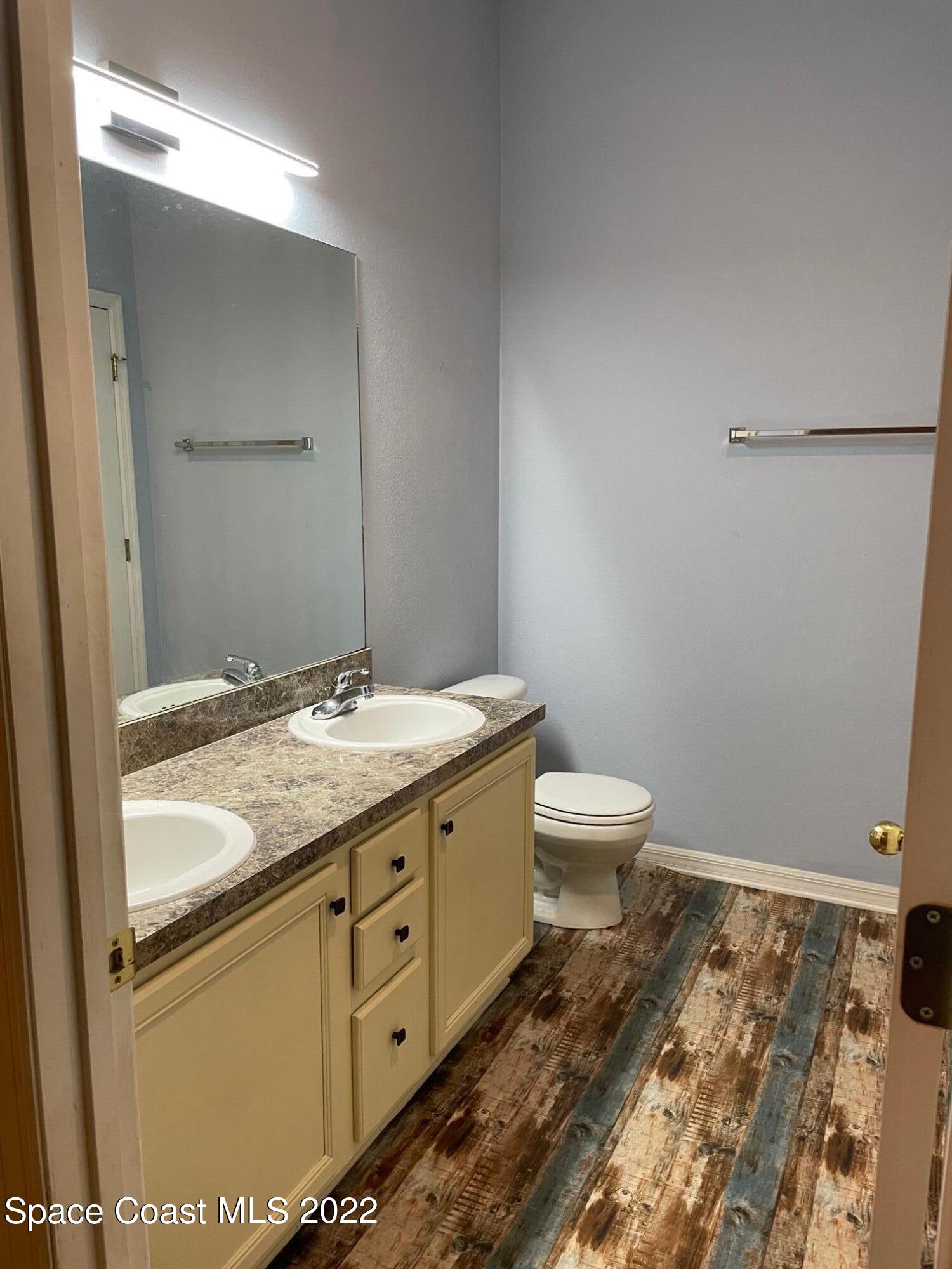 701 Lavender Street Southeast Palm Bay, FL 32909 - Photo 17 of 34 Primary Bath