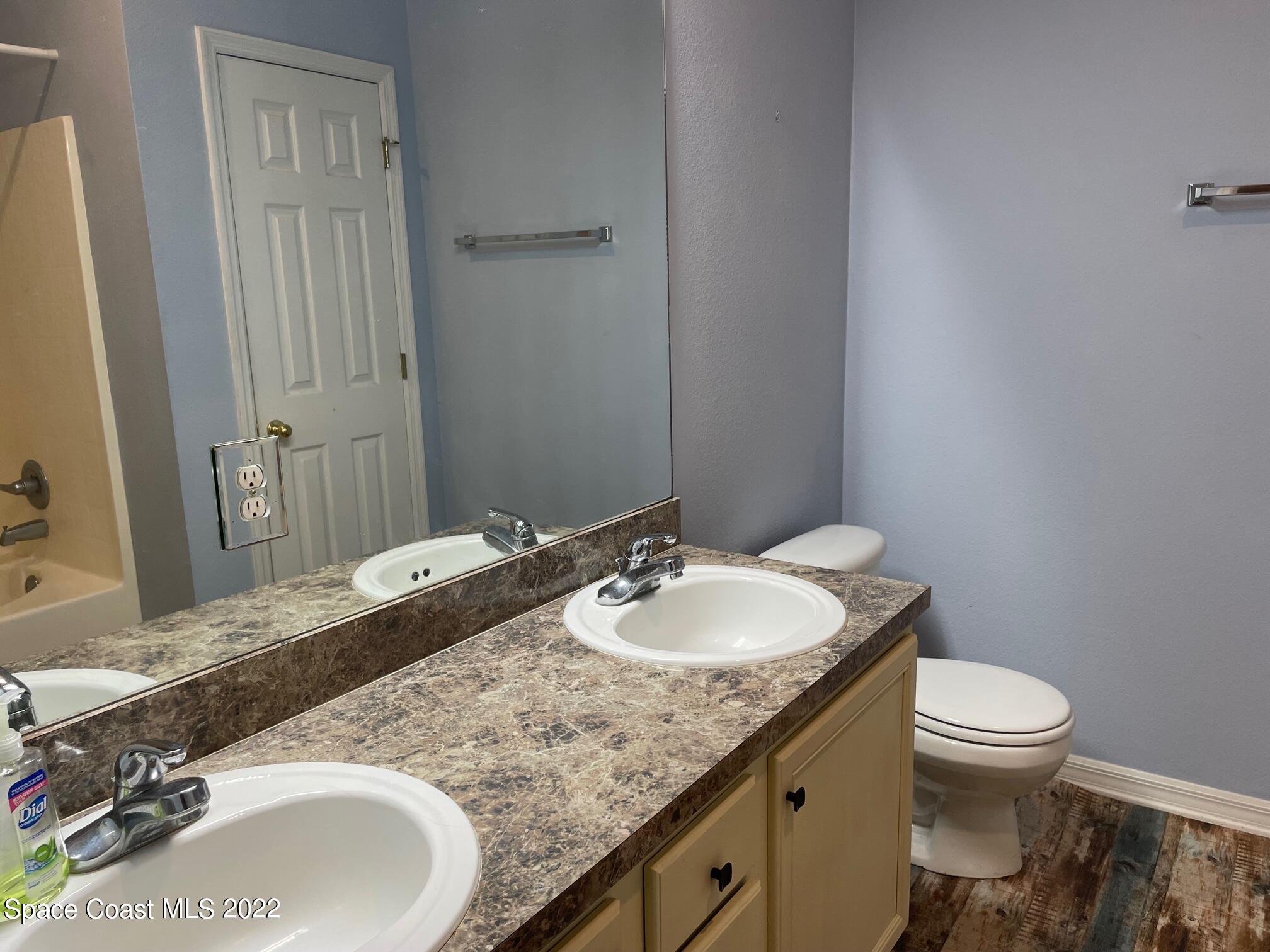 701 Lavender Street Southeast Palm Bay, FL 32909 - Photo 19 of 34 Primary Bath