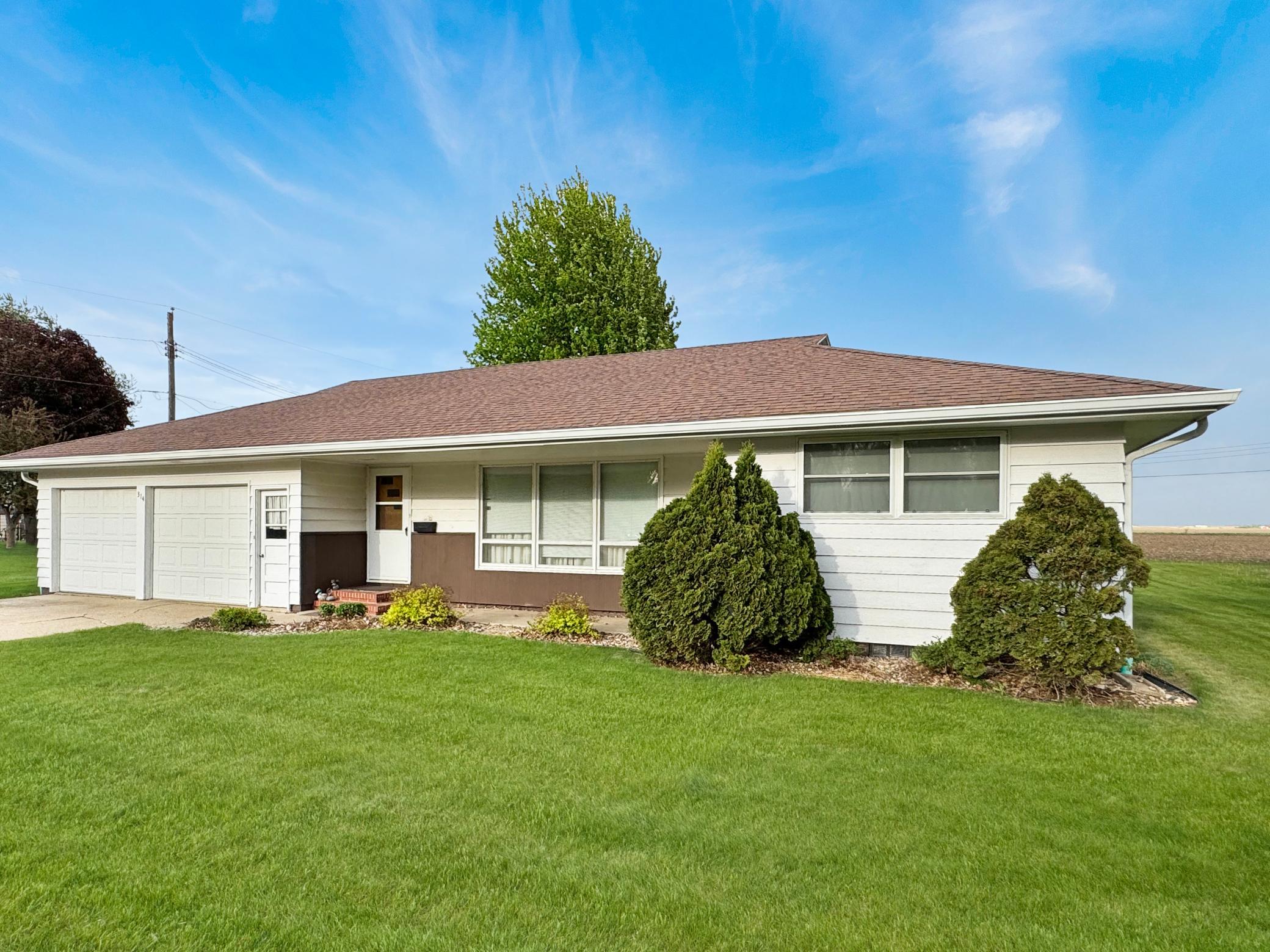 314 North Maple Street Ellsworth, MN 56129 - Photo 1 of 21