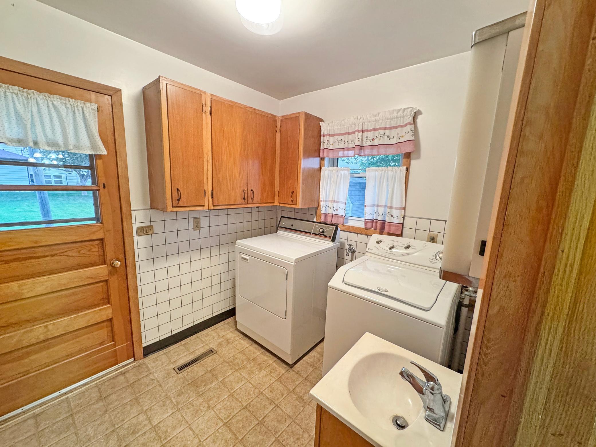 314 North Maple Street Ellsworth, MN 56129 - Photo 16 of 21