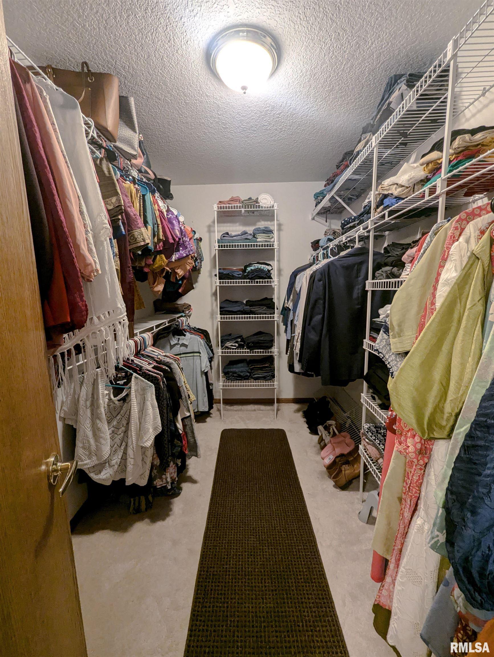 3753 Raleigh Avenue Bettendorf, IA 52722 - Photo 14 of 39 Gallery Image 14