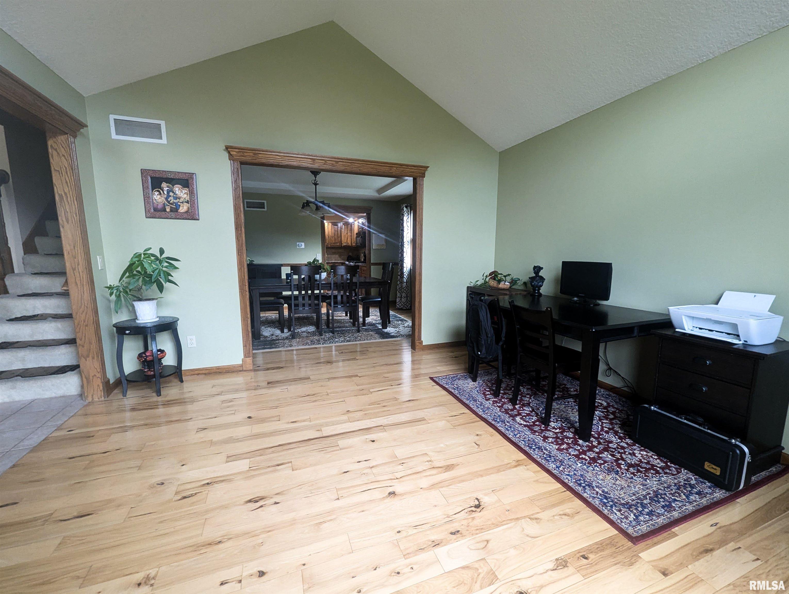 3753 Raleigh Avenue Bettendorf, IA 52722 - Photo 31 of 39 Gallery Image 31