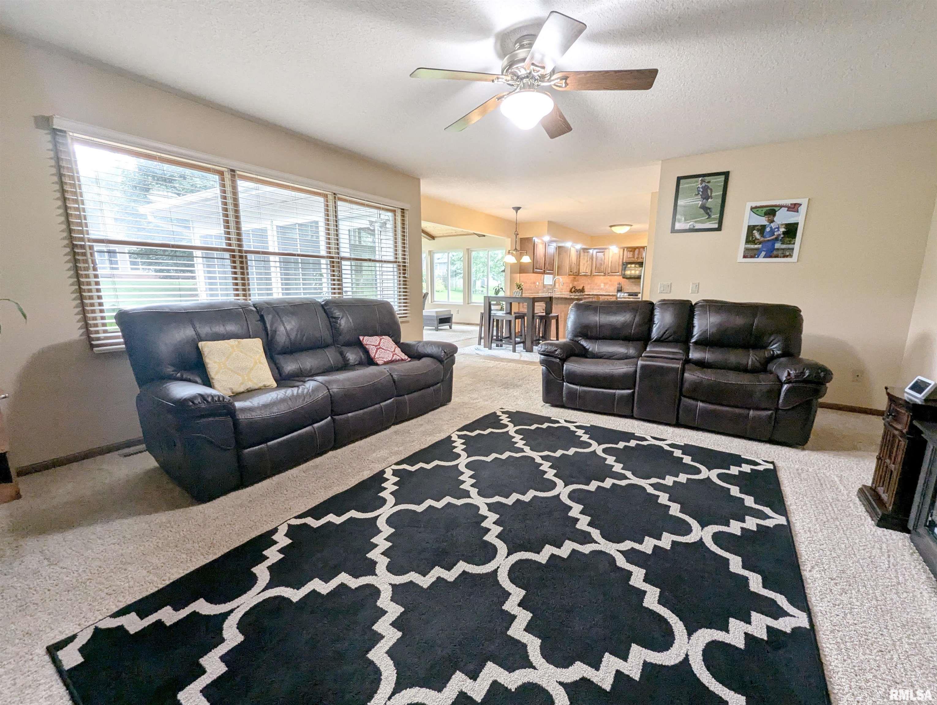 3753 Raleigh Avenue Bettendorf, IA 52722 - Photo 9 of 39 Gallery Image 9