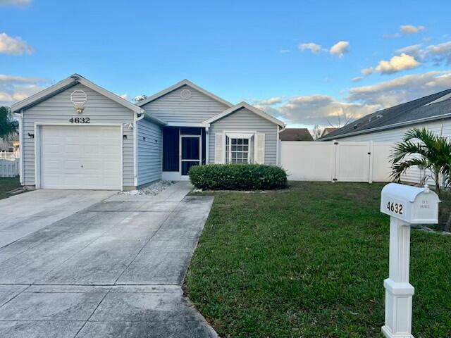 4632 Lakeside Circle West Palm Beach, FL 33417 - Photo 2 of 11 Exterior Front