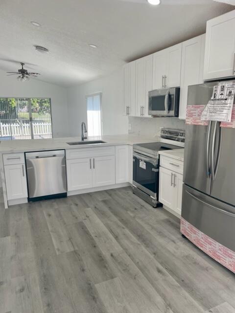 4632 Lakeside Circle West Palm Beach, FL 33417 - Photo 6 of 11 KITCHEN