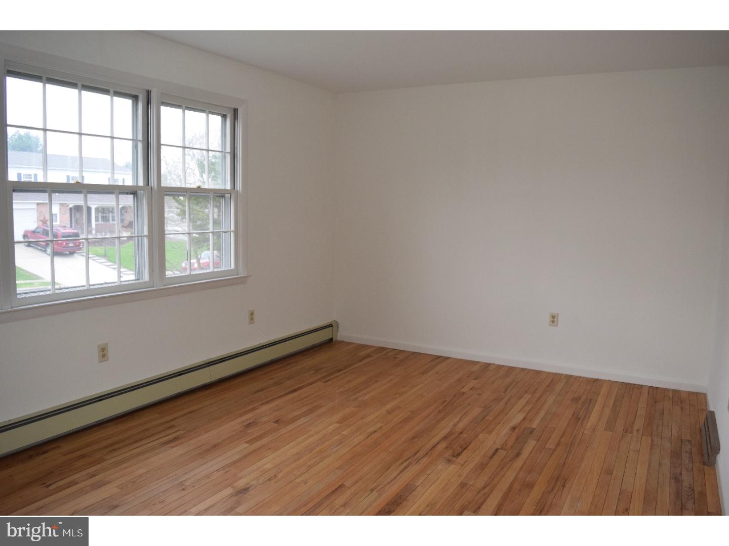 526 Weidman Avenue Sinking Spring, PA 19608 - Photo 3 of 25 Living Room